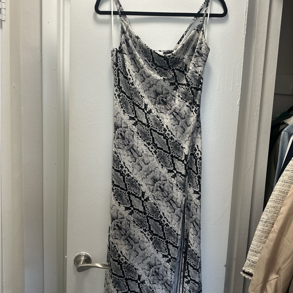 Socialite Black and White Patterned Midi Dress